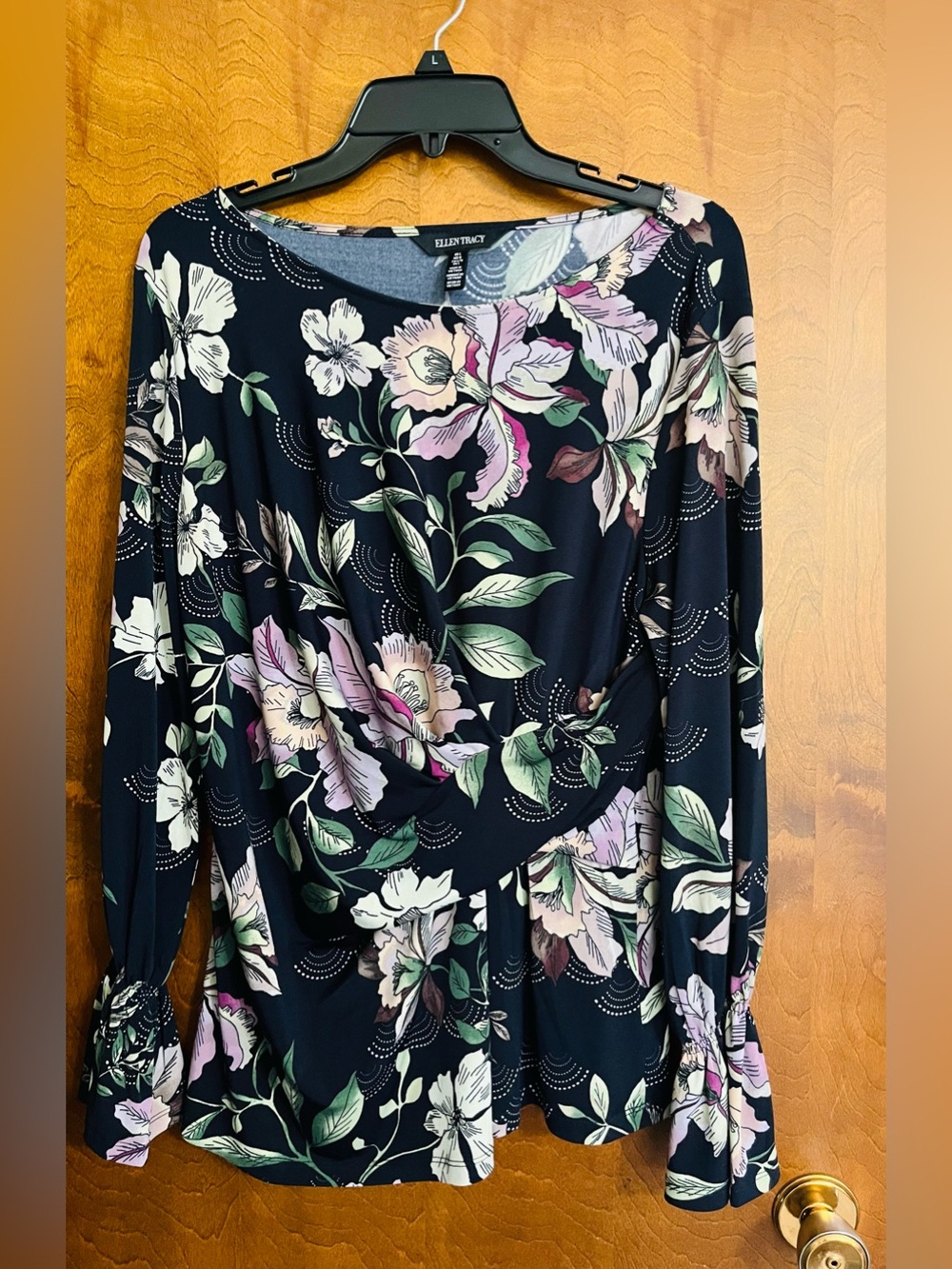ELLEN TRACY NWOT Size Large Navy Blue Floral Long Sleeve Blouse New Condition - Picture 2 of 8